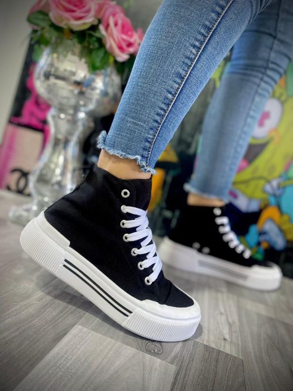 Botin Emma.